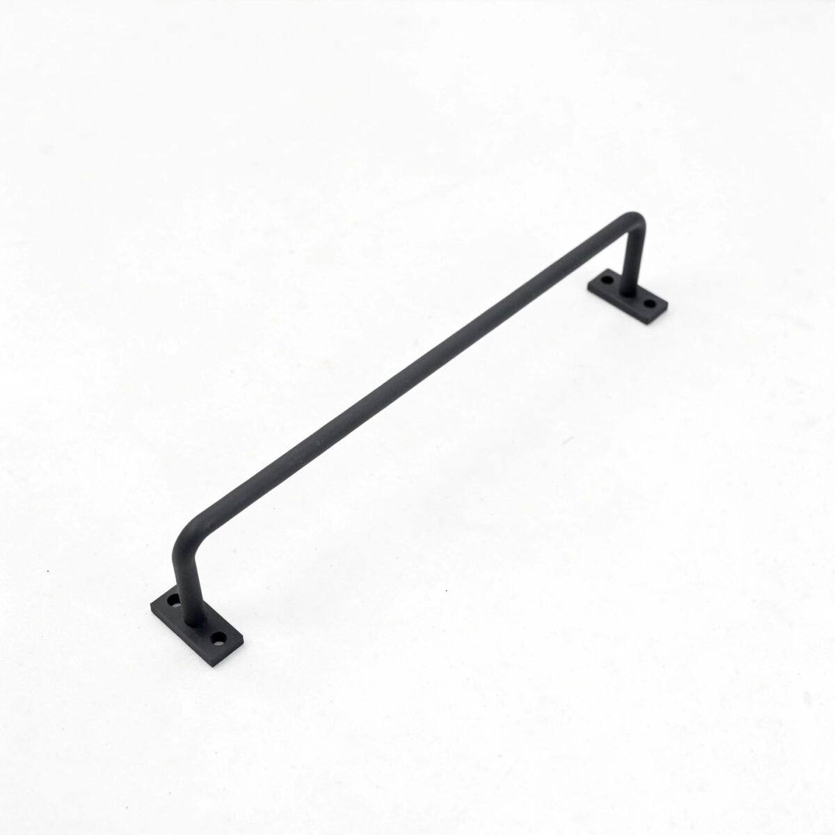 06061_9rbt4tjwn_sd Long iron bar towel holder